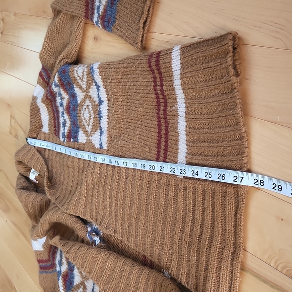 Warm Cardigan - Picture 4 of 7